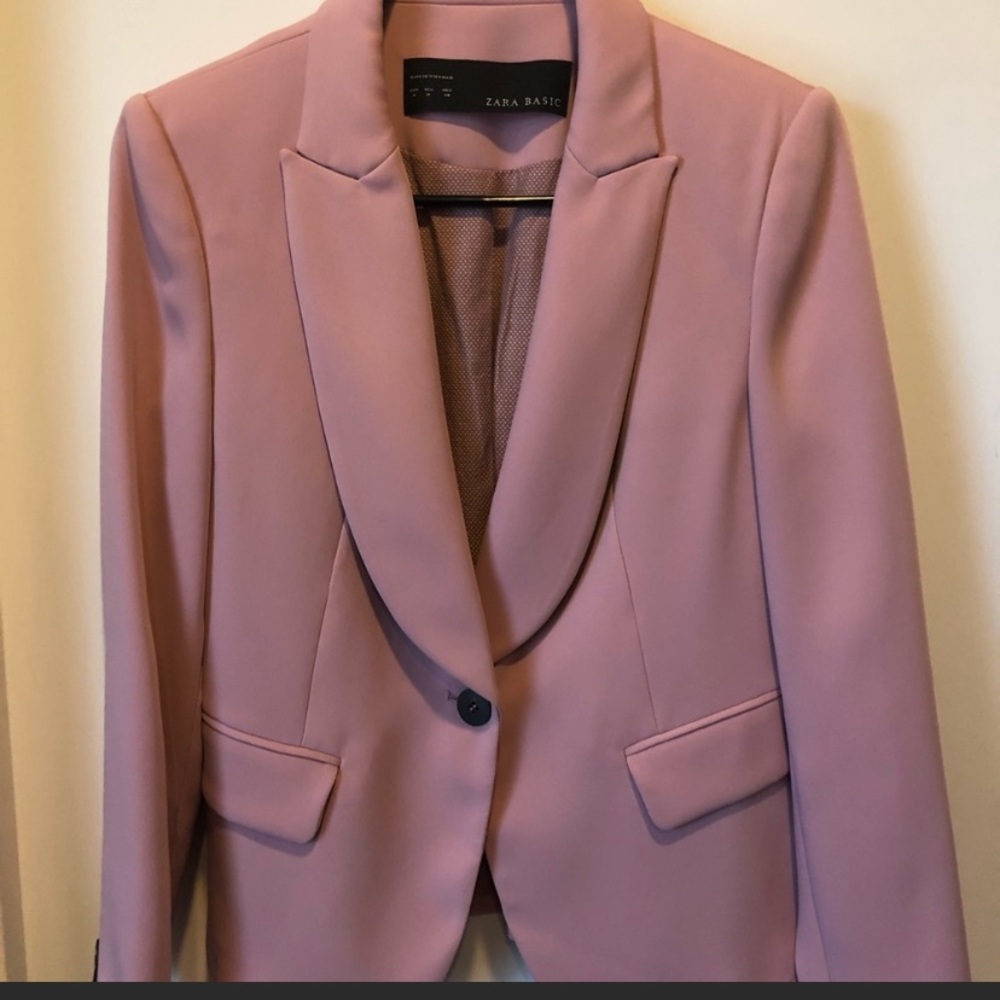 NWOT. Never worn Zara blazer